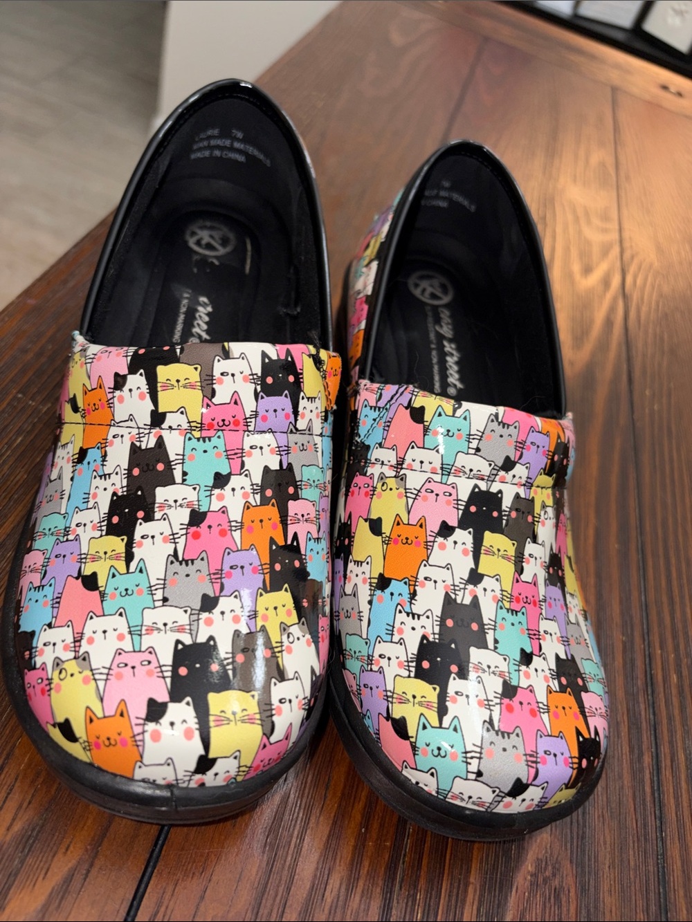 Cat design -Non slip clogs women’s